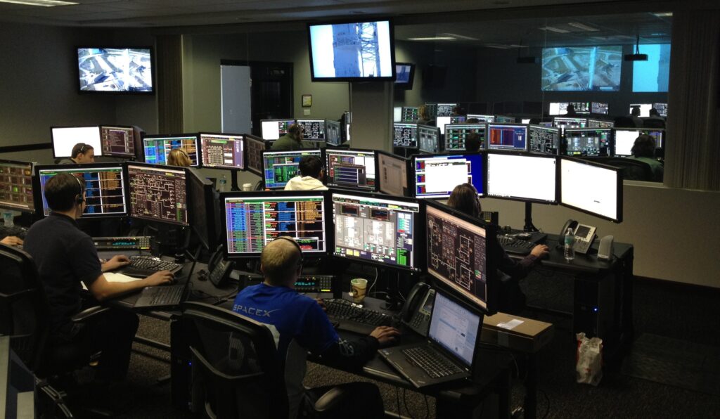 Setting up a cyber forensics lab texial